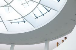 1729150656_250_Pinakothek der Moderne Danner Rotunde, © München Tourismus, Christian Kasper.jpg